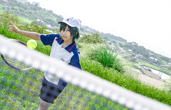 20 Cosplay Pics That Show The True Struggles Of Photoshoots